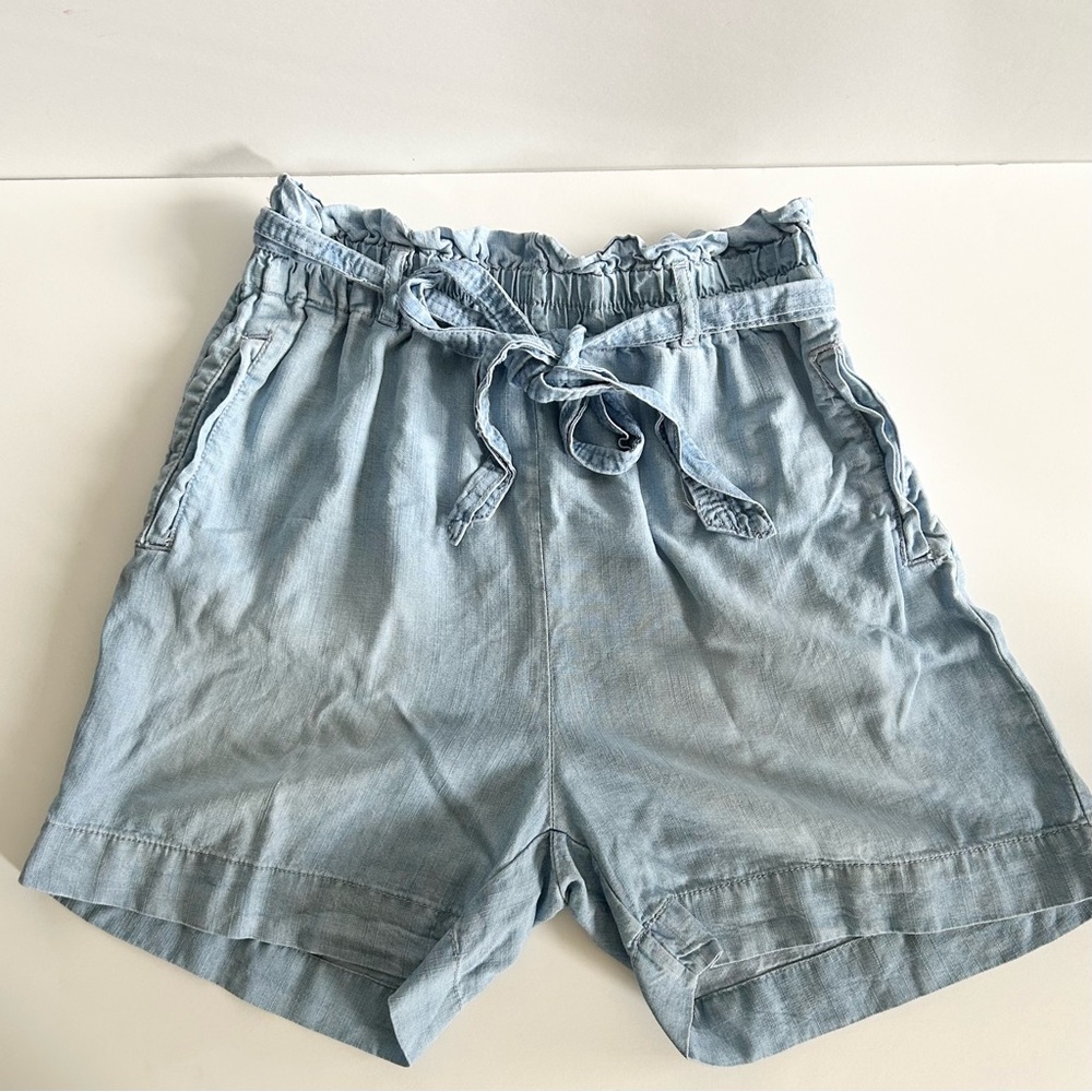 Chelsea & Theodore - Womens Size: S/P Chambray Soft Elastic Belted Waist Shorts